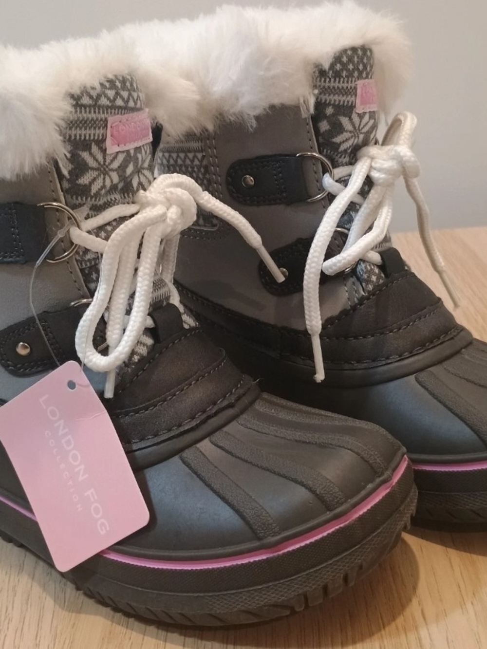 London Fog Girls Black and Pink Faux-Fur Winter Boots